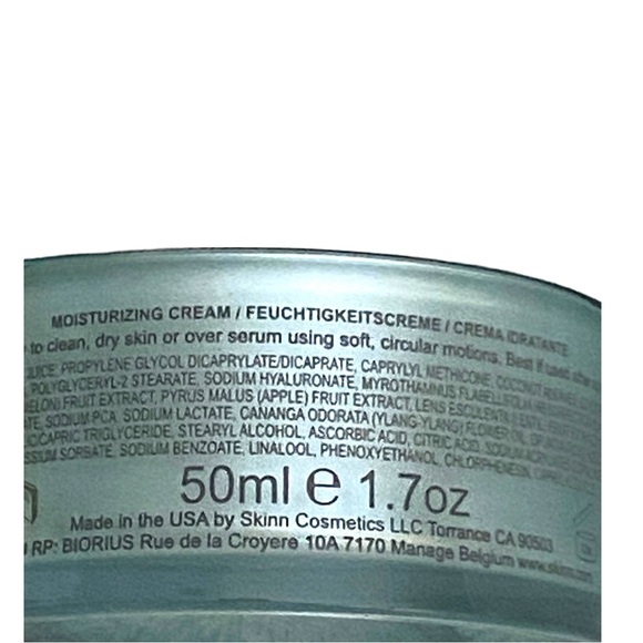 BNWOT Skinn Cosmetics large size w/desired formula (sold out everywhere)… - Picture 10 of 16